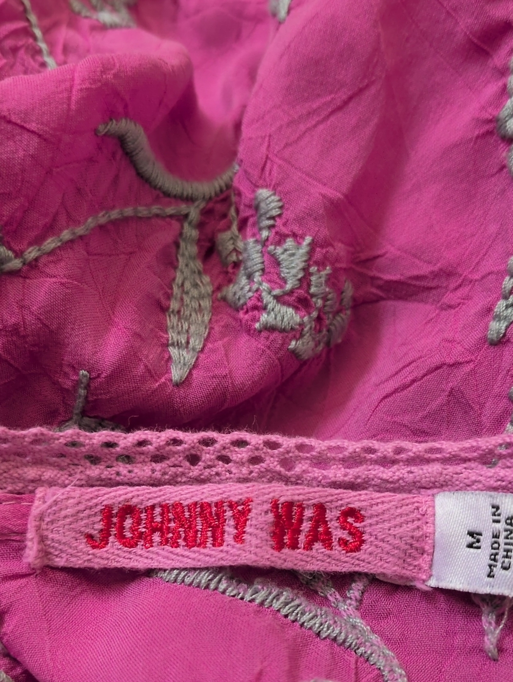 Johnny Was Embroidered Pratt Blouse Fushia M - Picture 16 of 16